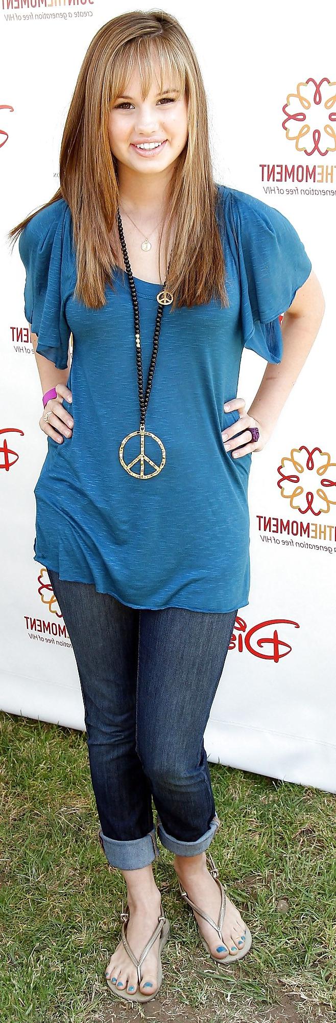 25P Celeb Cum Targets : Debby Ryan