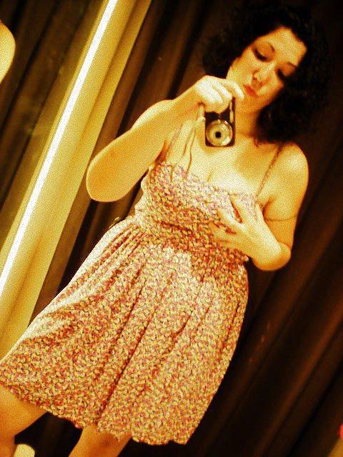 12P Italian selfshot girl