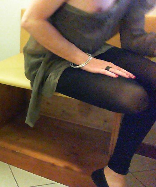 20P Feet in ballarina shoes  pantyhose leggins  knee high
