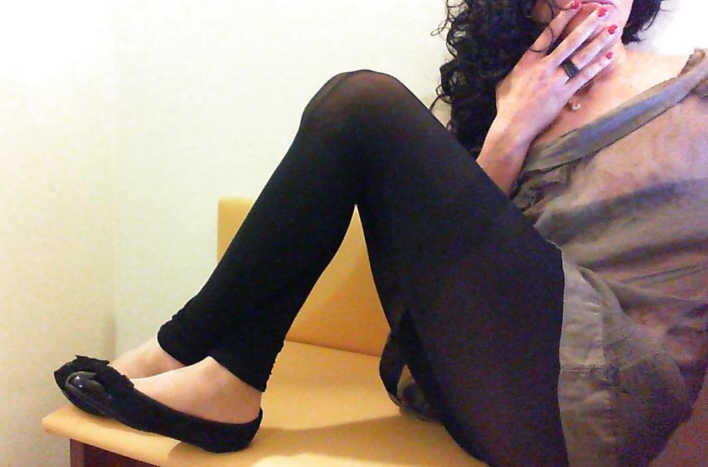 20P Feet in ballarina shoes  pantyhose leggins  knee high