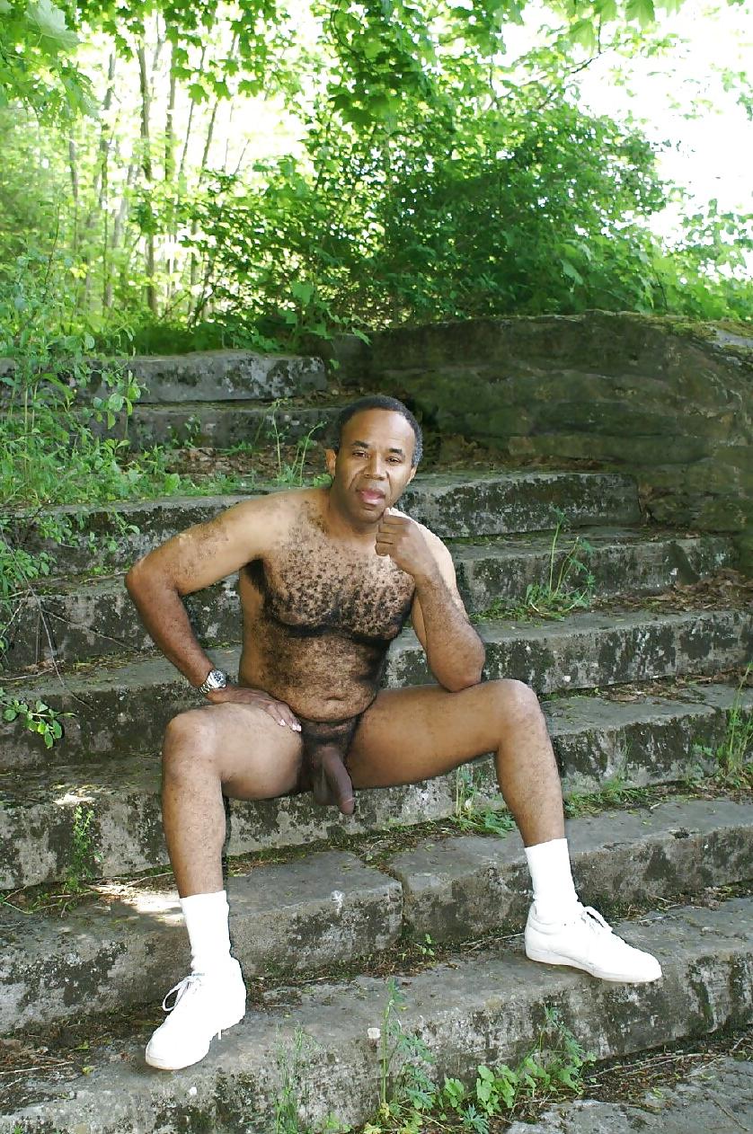 18P GBM the Exhibitionist