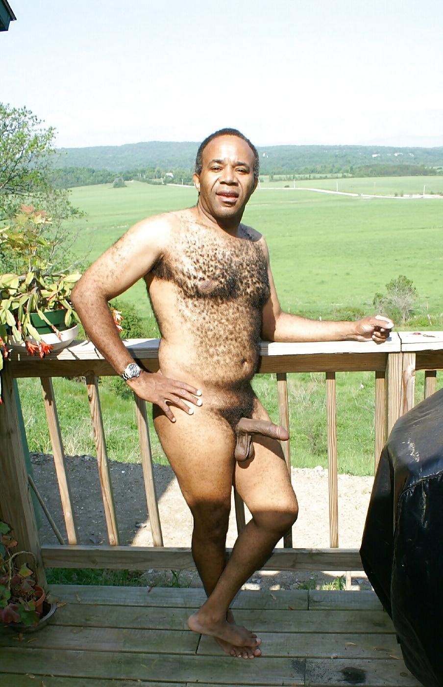 18P GBM the Exhibitionist