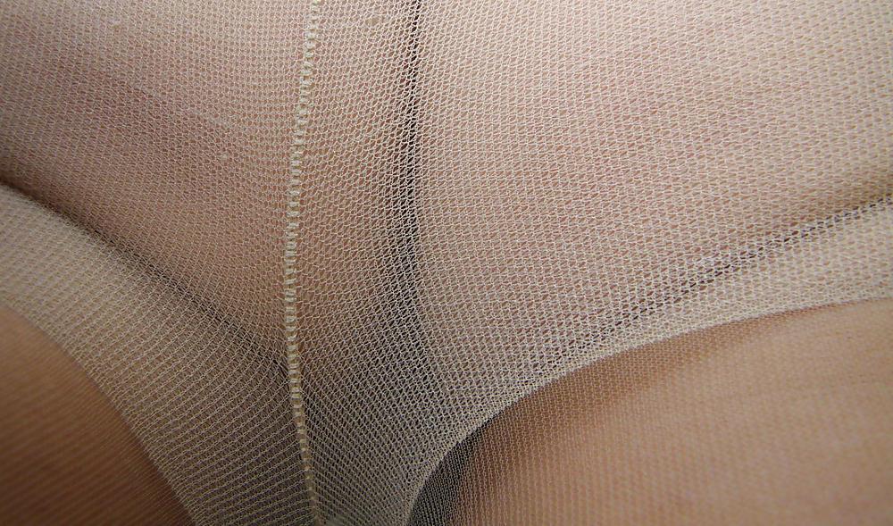 15P Tan pantyhose