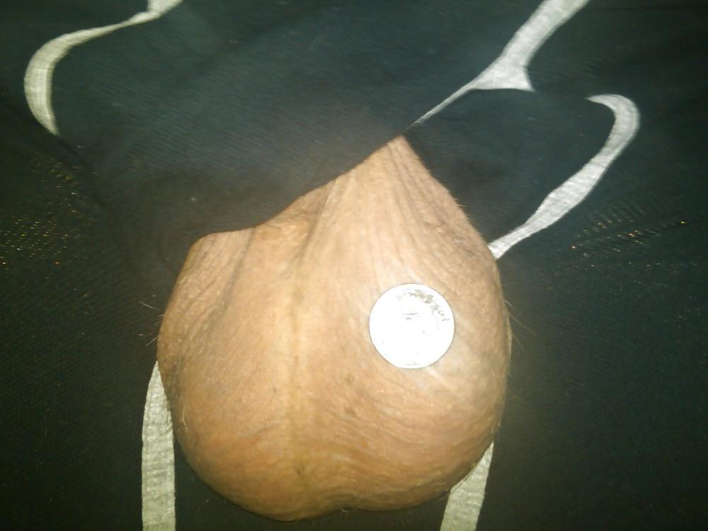 25P Huge Balls measured for size