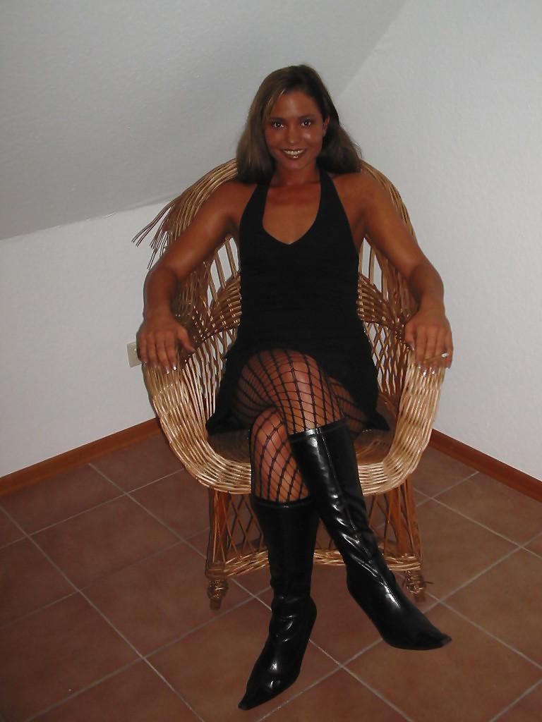 25P Super Sexy Tan Teen Babe Part 1