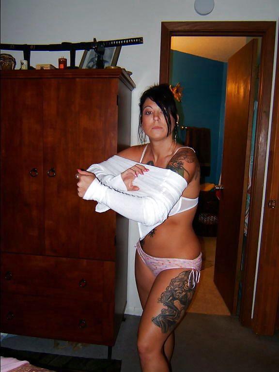 25P Sexy tattoo amateur