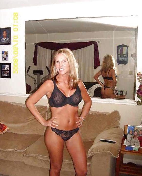 25P WIVES AND MILFS II