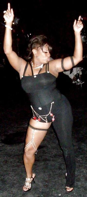 10P GHETTO CHICS 4