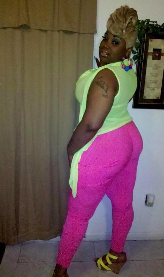 10P GHETTO CHICS 4