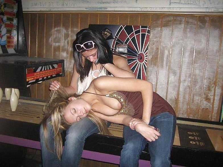 20P Downblouse Nip Slip 3 (boyaka)
