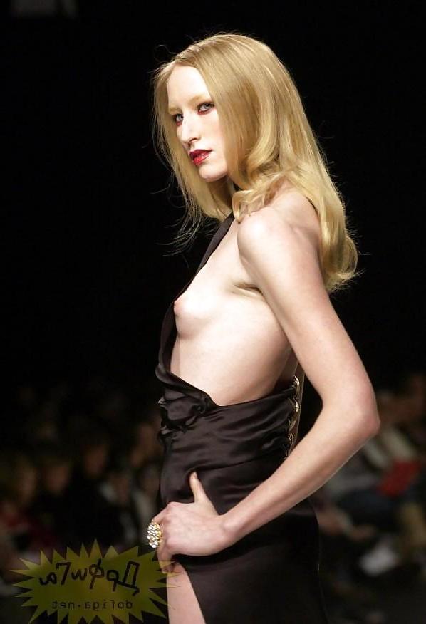 20P Downblouse Nip Slip 3 (boyaka)