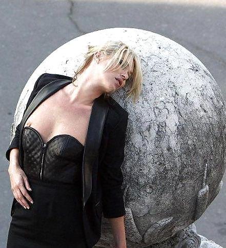 20P Downblouse Nip Slip 3 (boyaka)