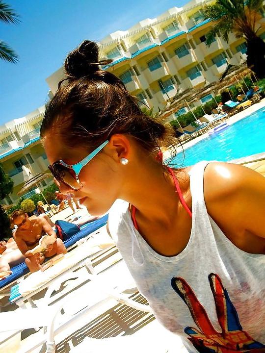 25P Holidays without boyfriend for Lucy (1)