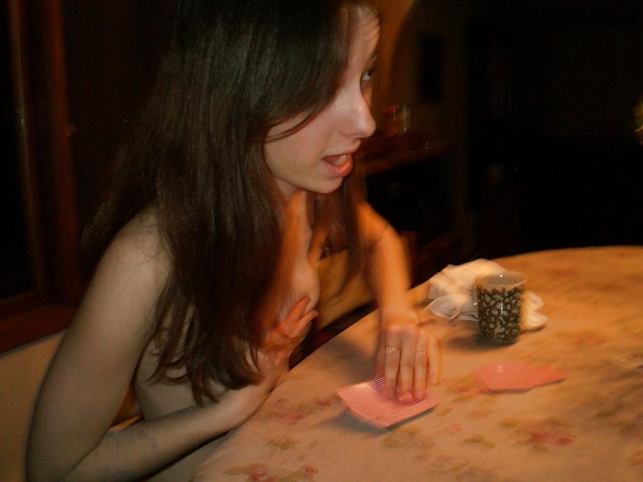 25P F4F Strip Poker