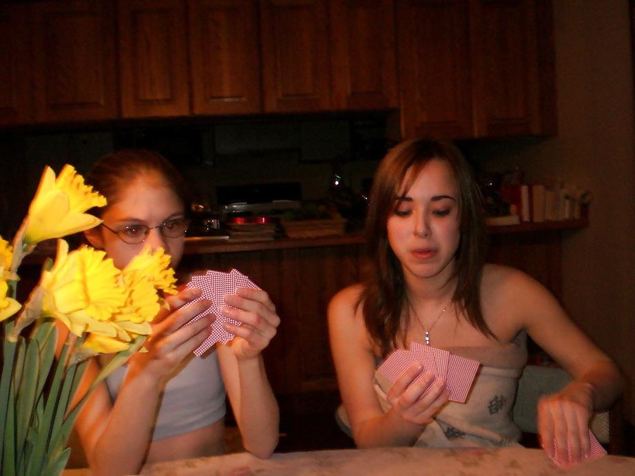 25P F4F Strip Poker