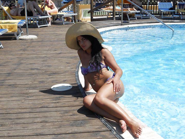 15P Italian girl: Nancy 