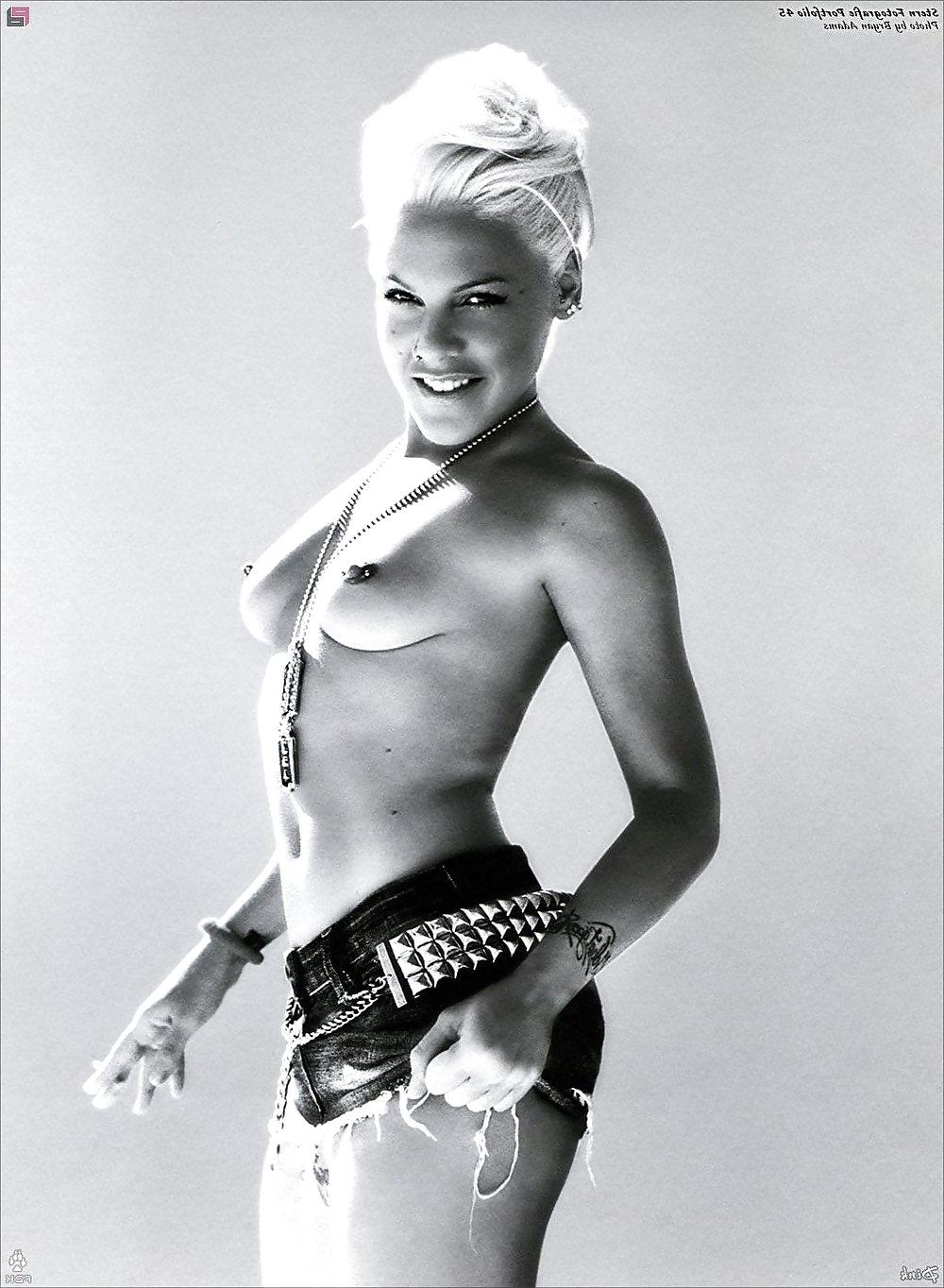 17P Pink (Alecia Moore)