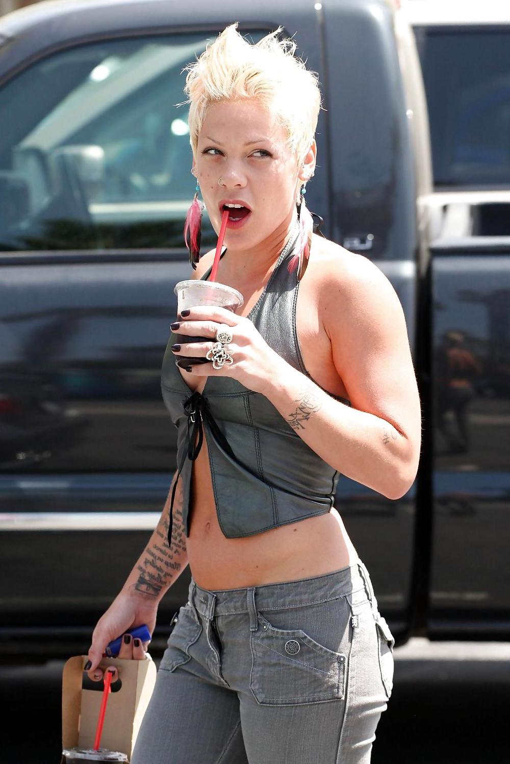 17P Pink (Alecia Moore)
