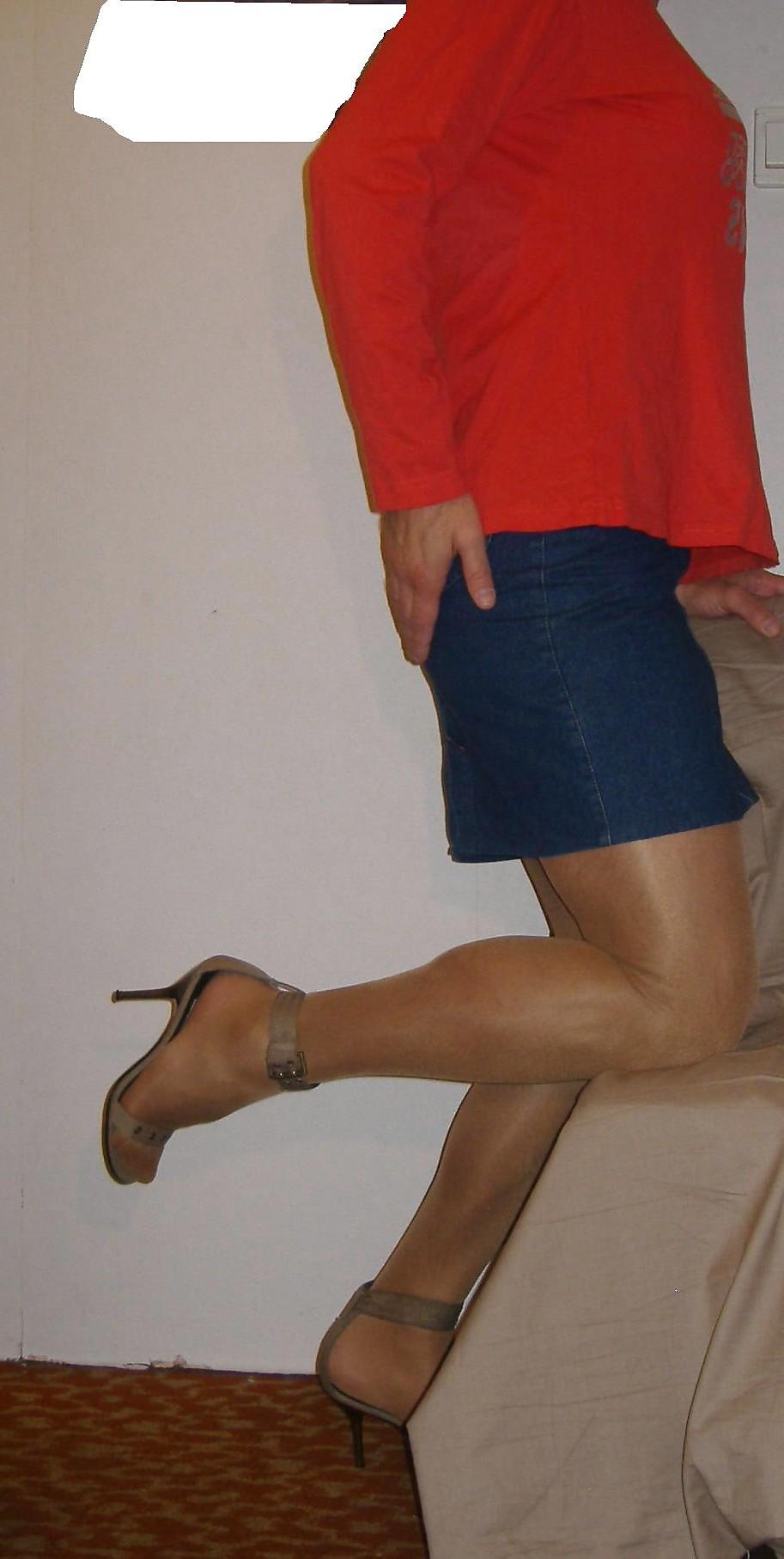 12P Shanon crossdressing