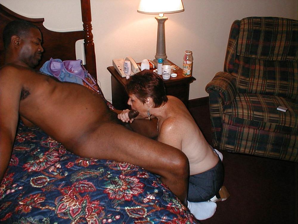 25P Sucking Big Black Bones