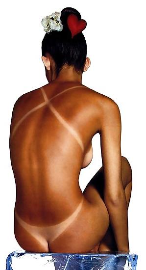 25P Laetitia Casta (Nue)