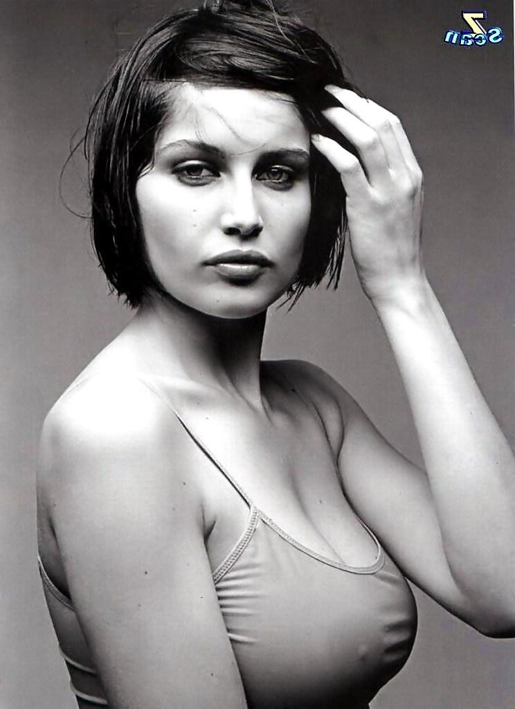 25P Laetitia Casta (Nue)