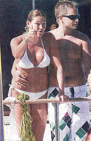 25P Pinar Altug Sexy Turkish Milf
