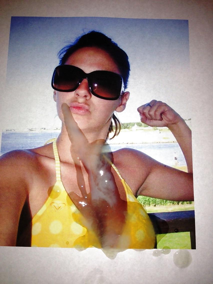 14P Bueatiful girl in sunglasses