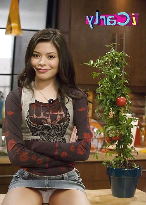 5P Miranda Cosgrove+Jannette Mccurdy Nude+Hot