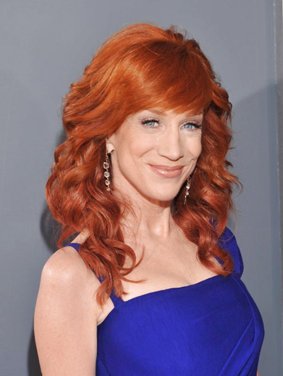 25P Celebrity MILFS.3 questions...Which one?