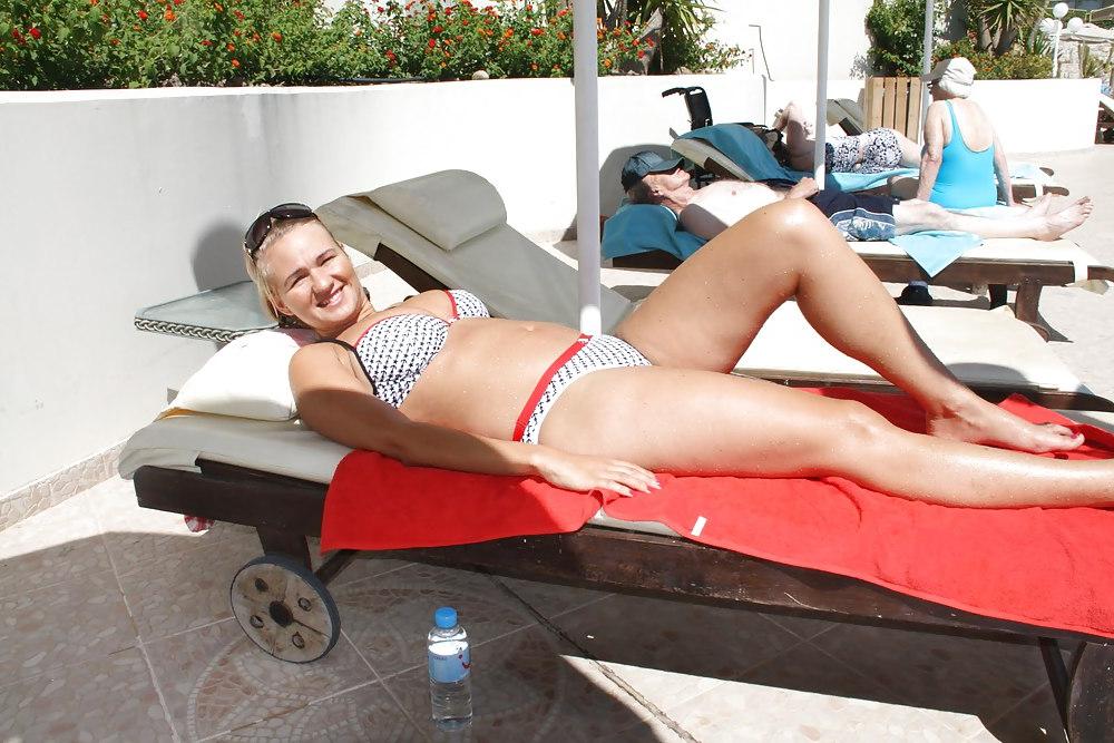 25P Polish girls on holidays
