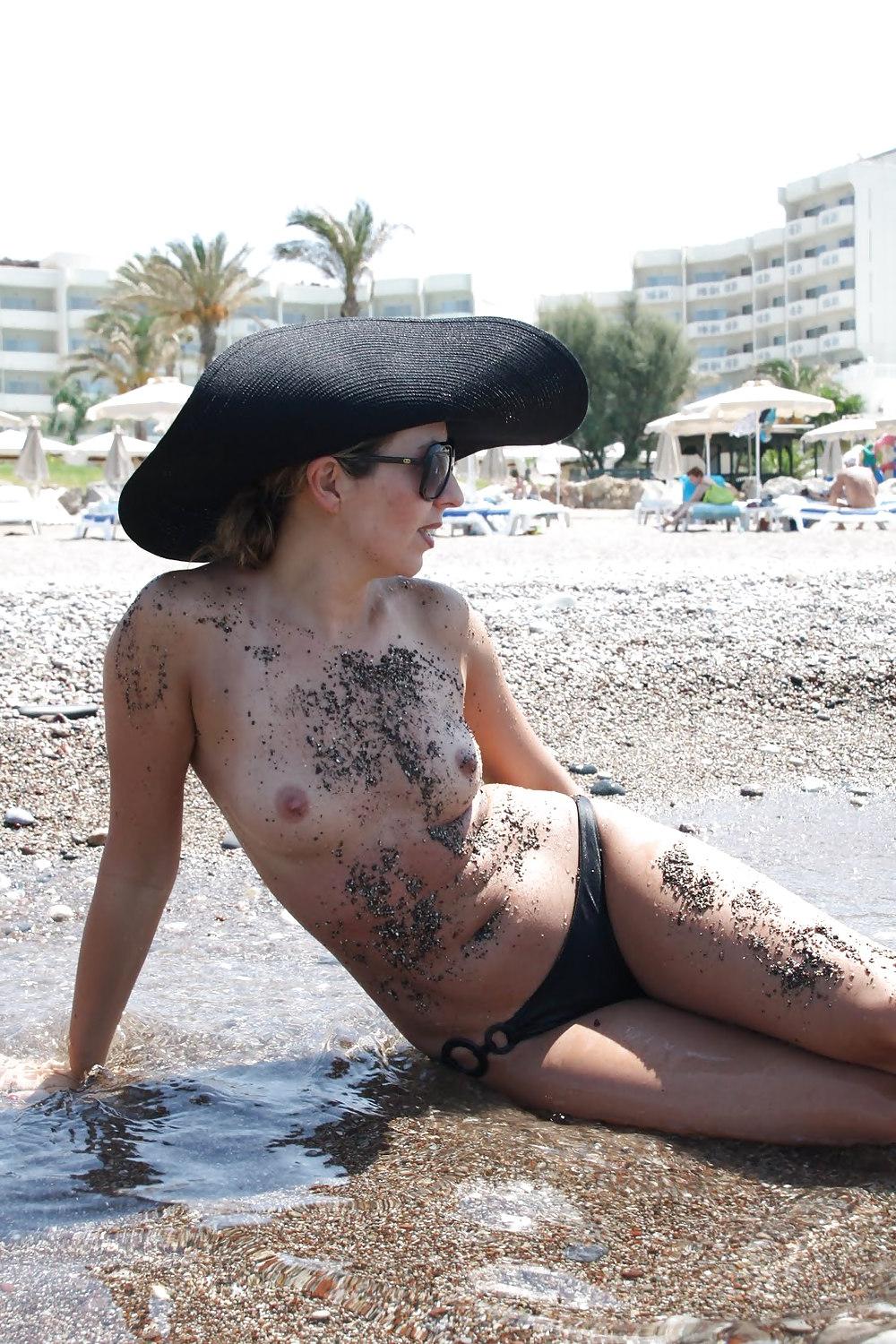 25P Polish girls on holidays