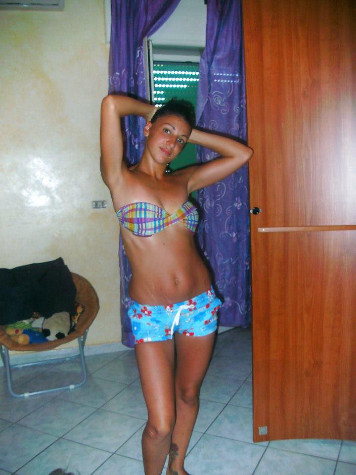 17P Italian girl: Nunzia
