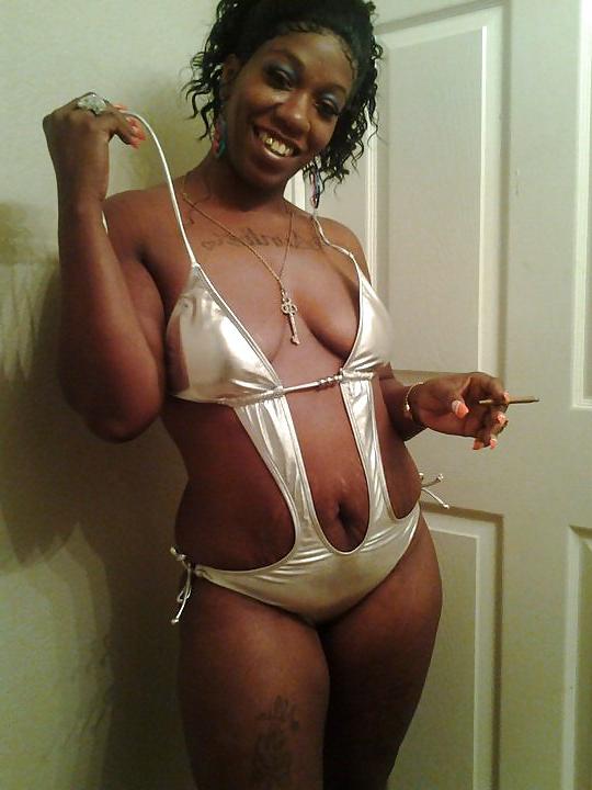8P GHETTO CHICS 4