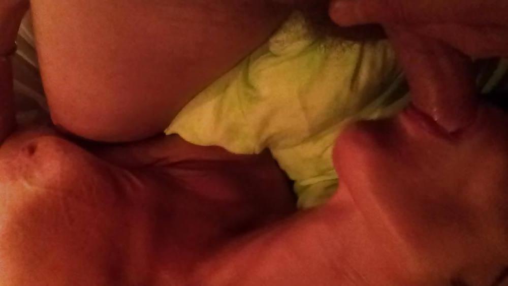 25P Italian wife masturbation with dildo
