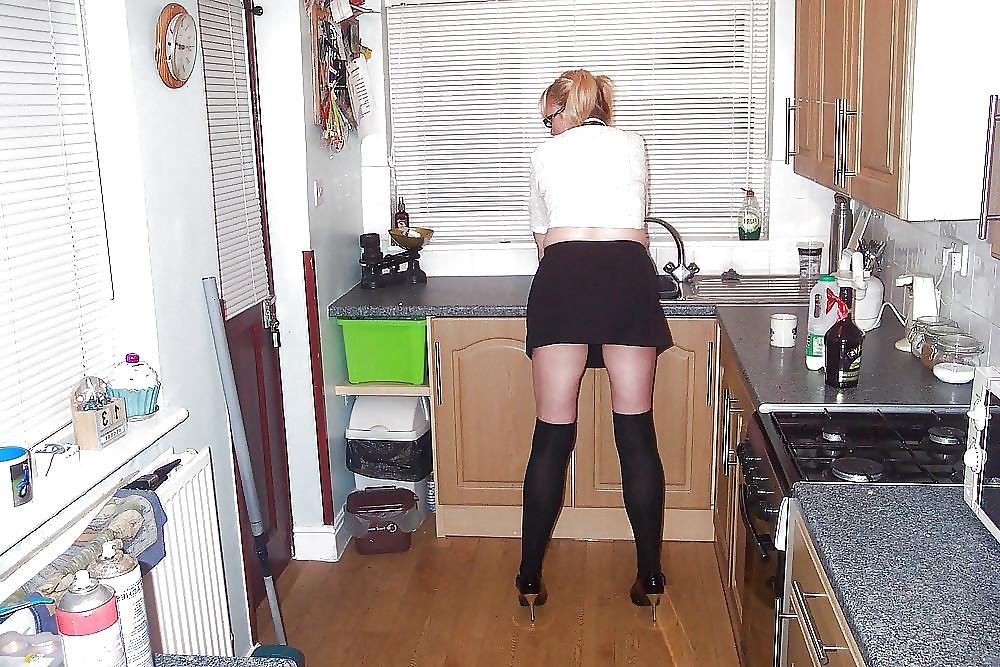 25P Blonde Slut Milf