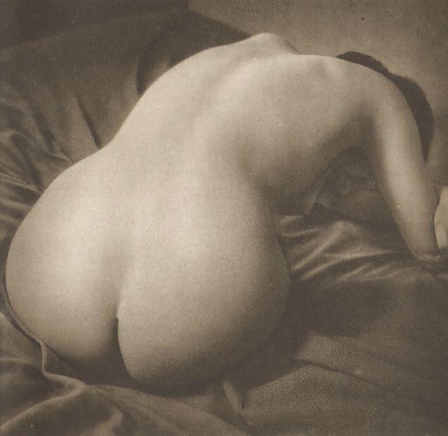 13P Vintage white beauties B&W