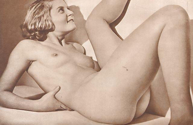 13P Vintage white beauties B&W
