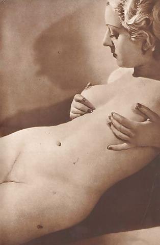 13P Vintage white beauties B&W