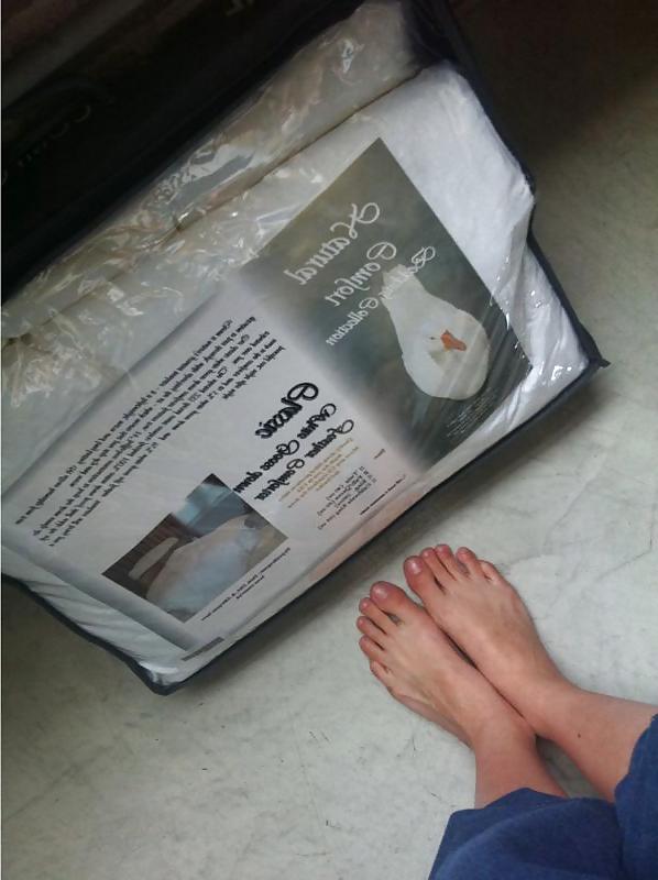 25P Celebrity feet 2