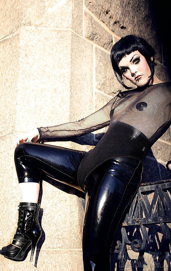 11P Swedish Fetish Model