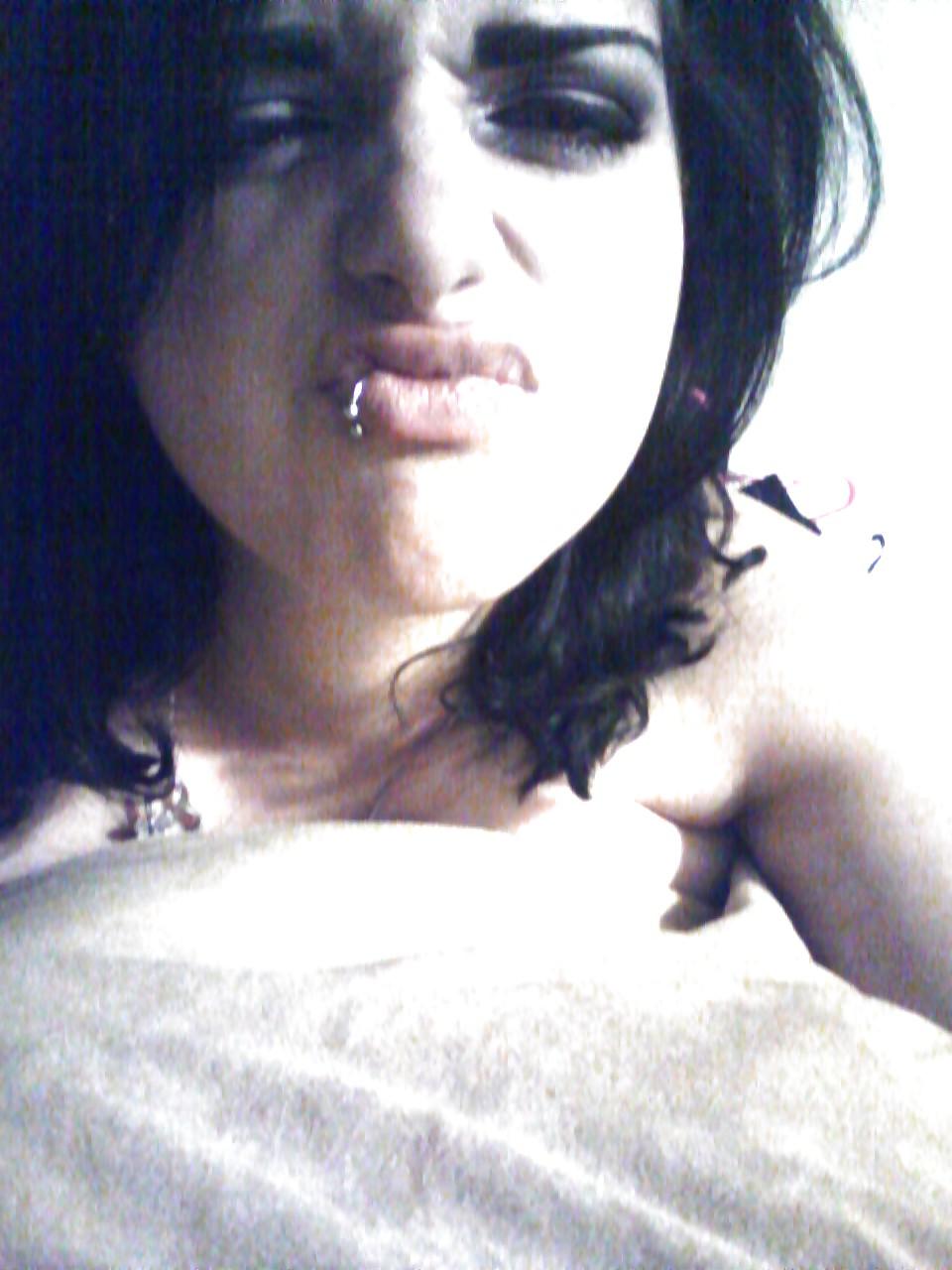 25P Blanca exhibicionista webcam