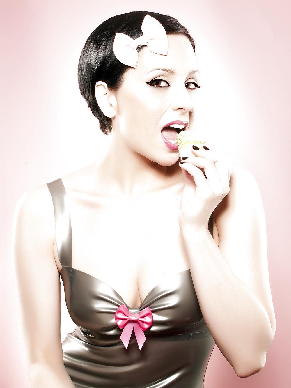 25P Tatiana Okupnik (hot polish singer)