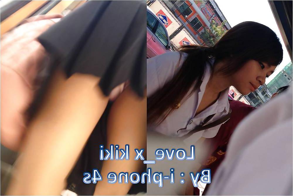23P Upskirt Student 01