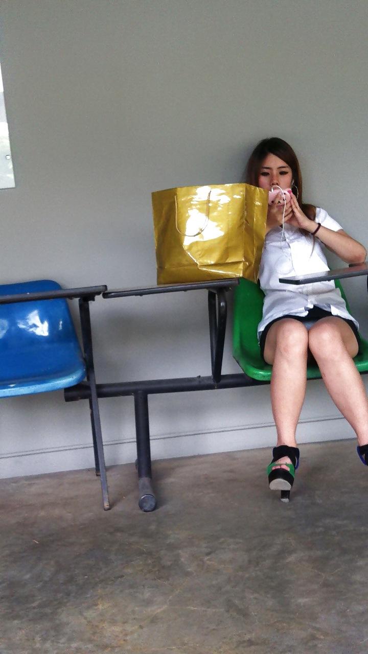 23P Upskirt Student 01