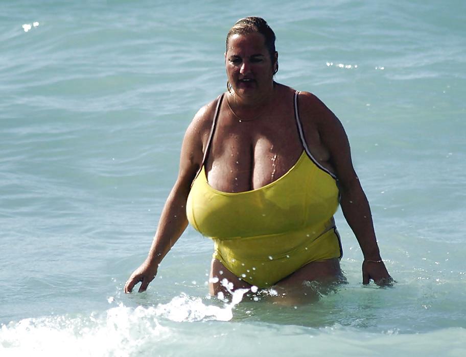 25P Big tits