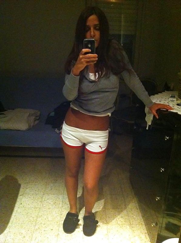 25P Horny Israeli