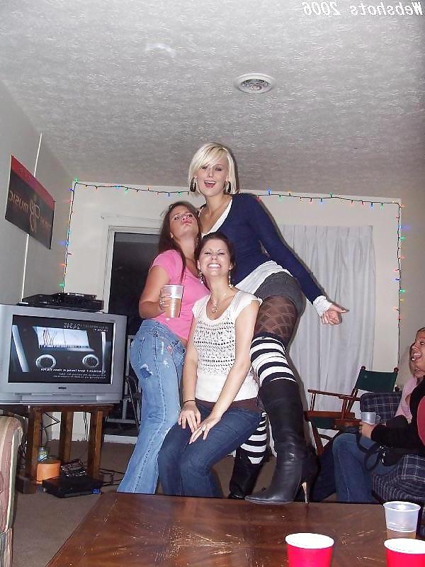 10P Tall women