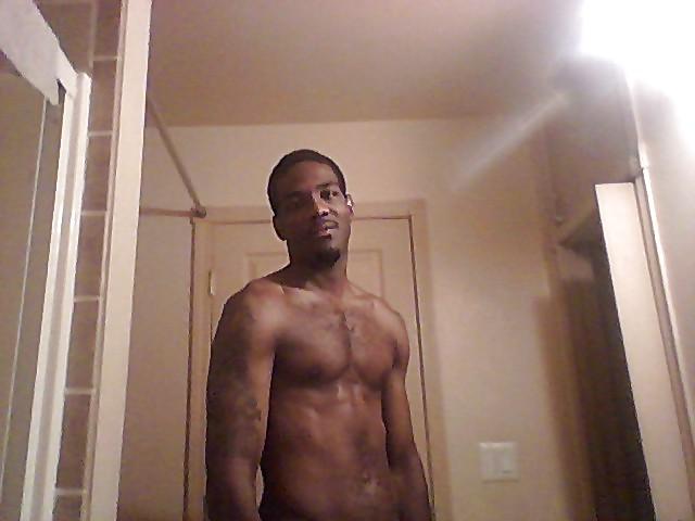 14P EXHIBITIONIST TENDENCIES 