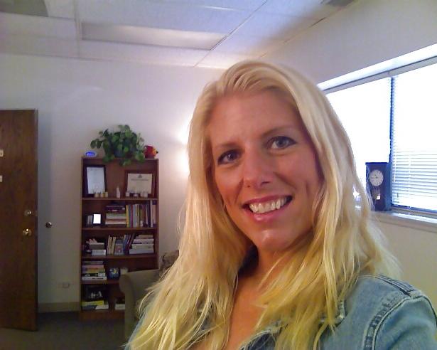 10P Blond Milf
